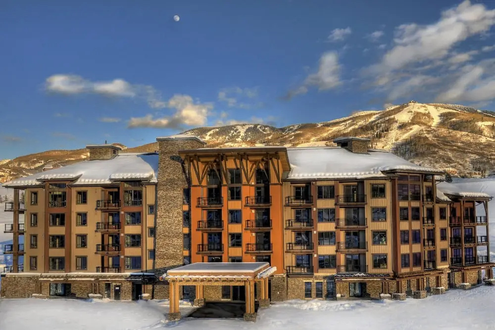 Trailhead Lodge