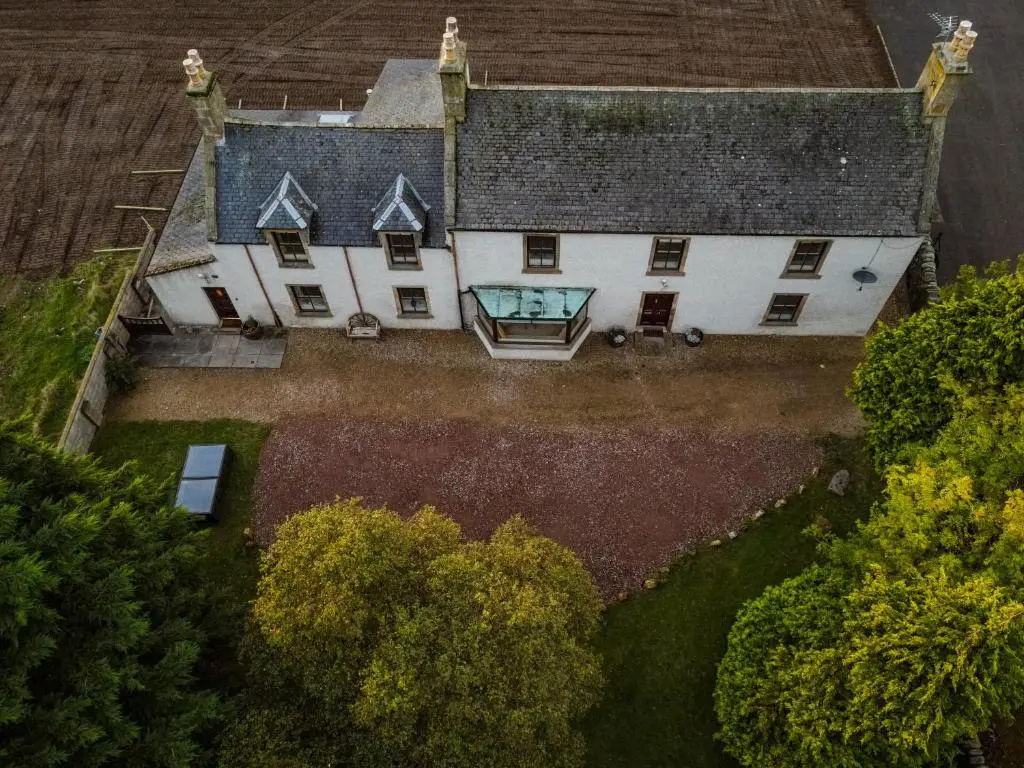 The Farmhouse, 6 Bed Property, Forres