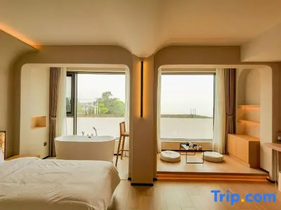 Deluxe Double room with sea view (twin beds)