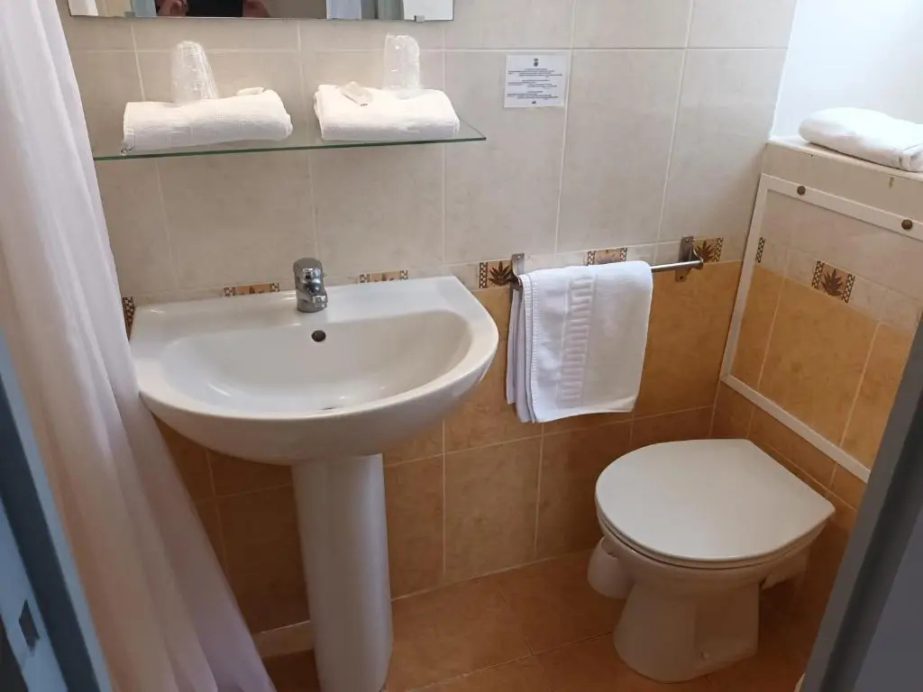 Comfort room