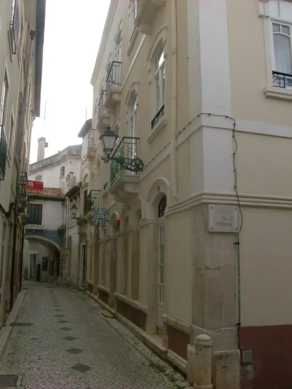 Hotel Leiriense by null