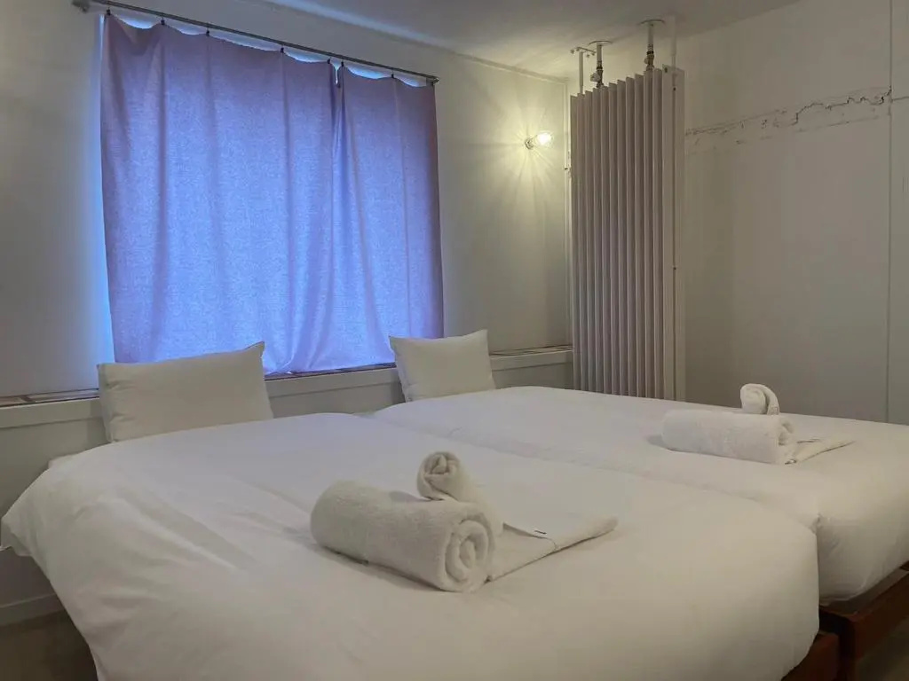 2 Bedrooms Suite