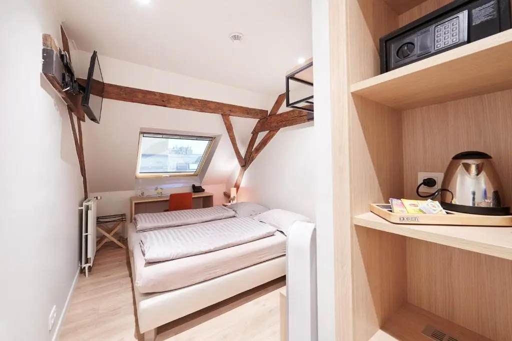 Economy Double room (twin beds)