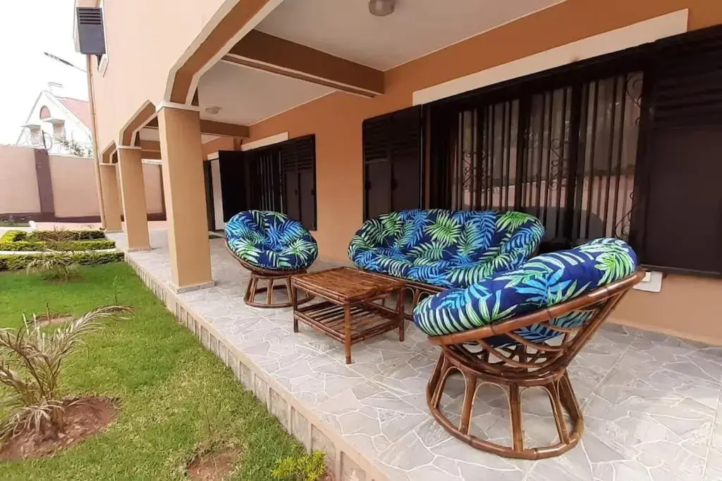 villa luxueuse et meublée plus de 280 m²
