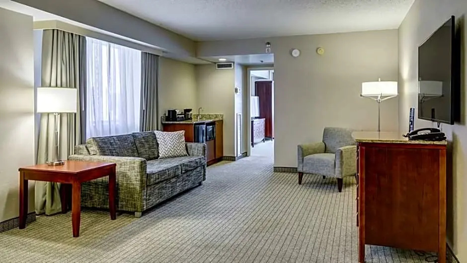 Embassy Suites by Hilton Cincinnati RiverCenter - Chambres