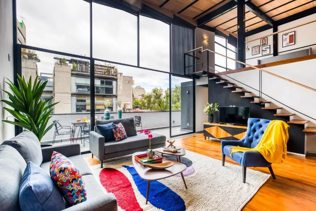 3 Bedrooms Apartment