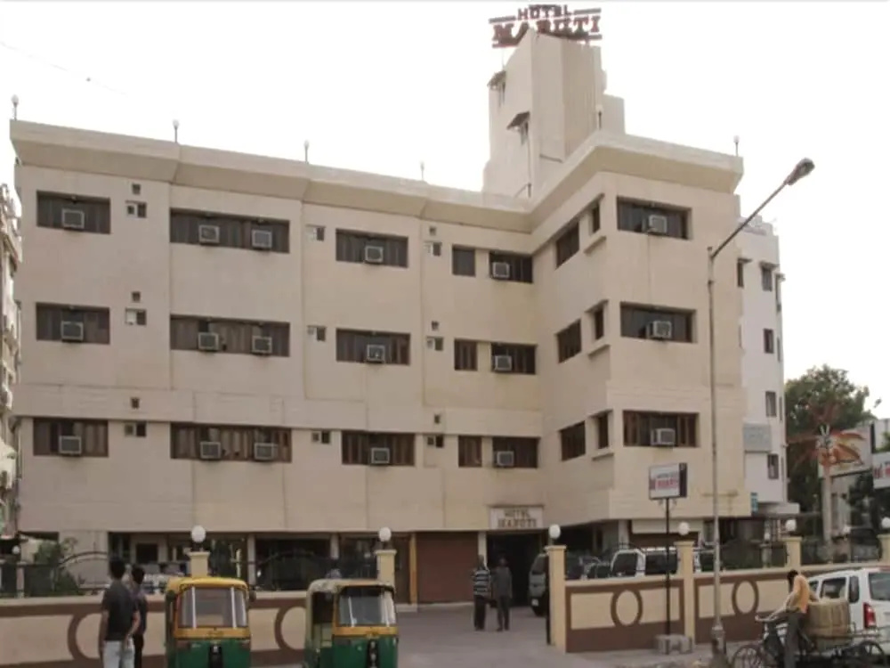 Maruti Hotel