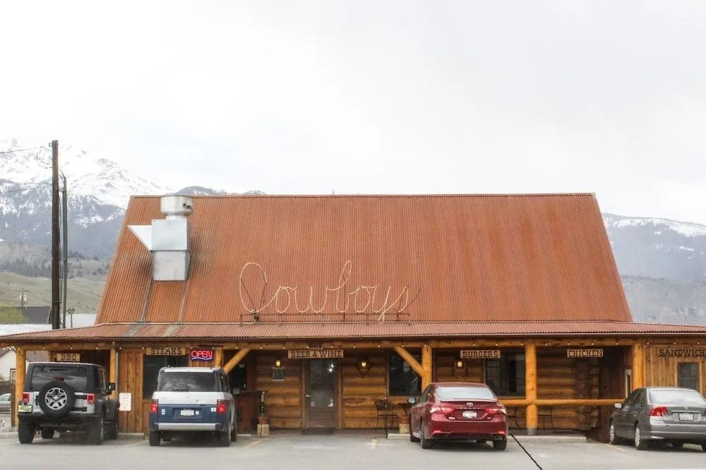 Cowboy's Lodge