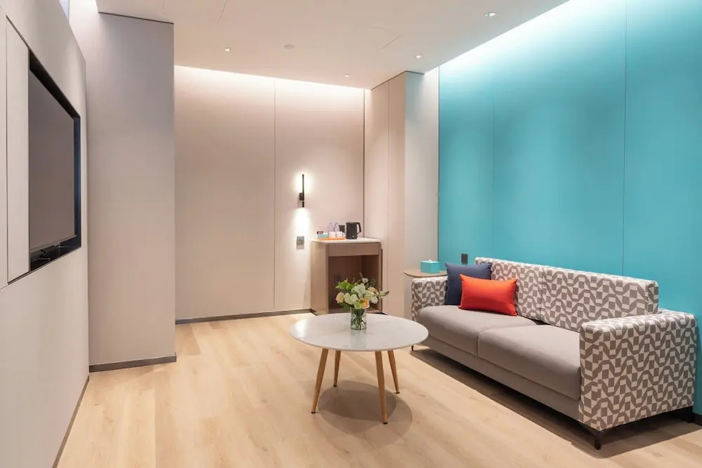 Lobby & Reception