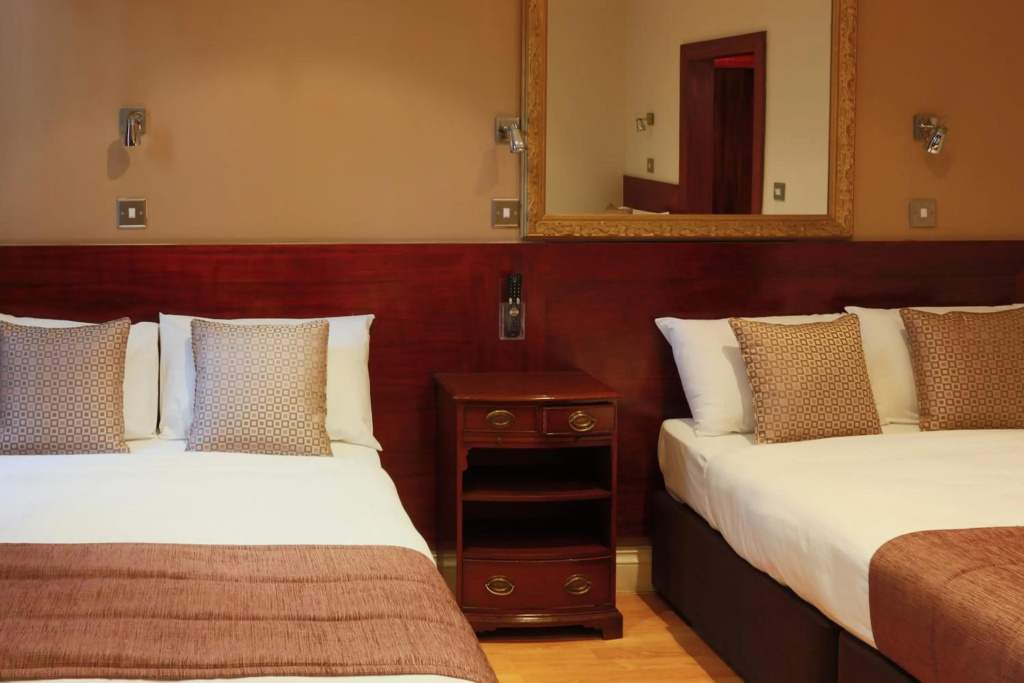 Garden View Hotel - Photo 3