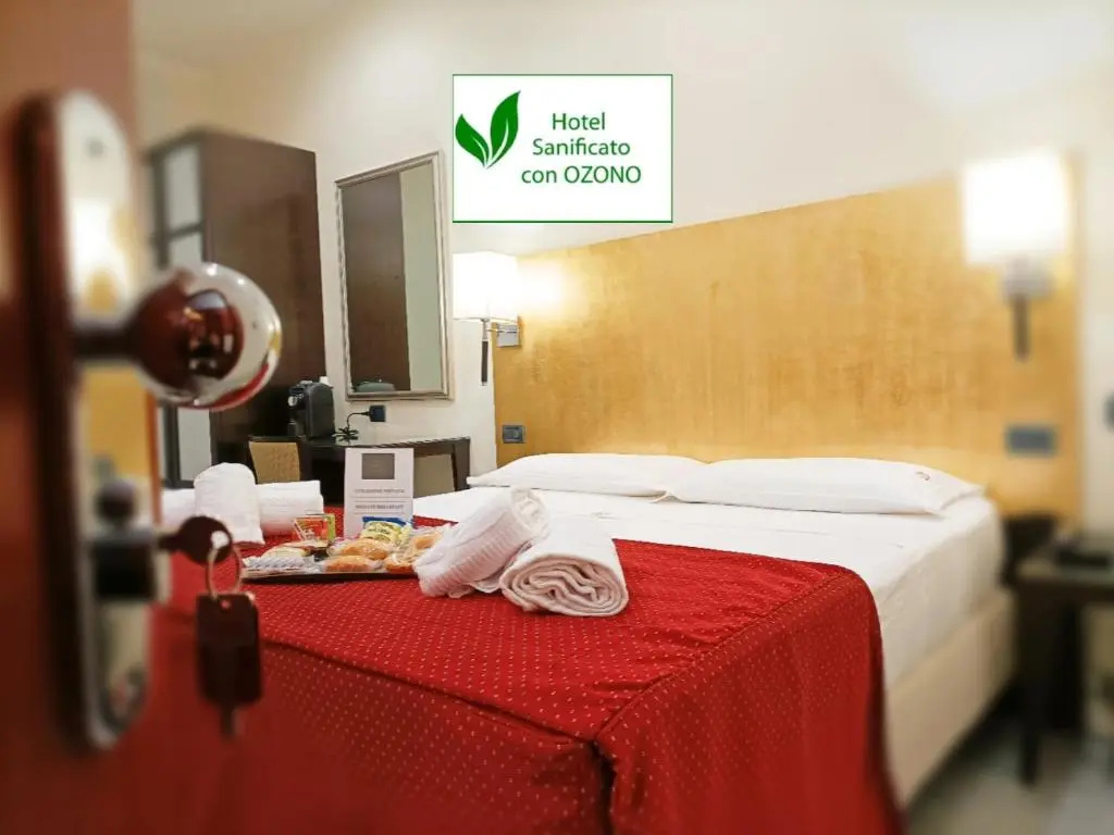 Classic Double room (full double bed)