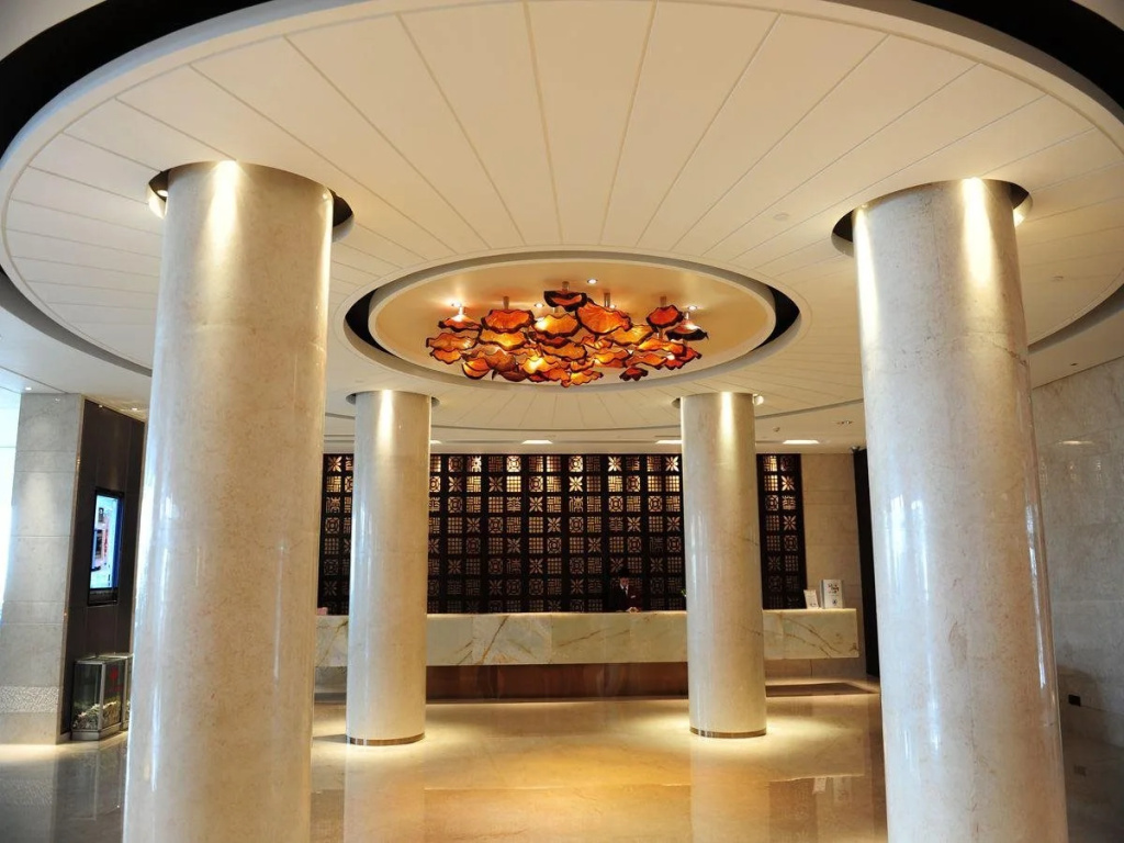 Lobby & Reception