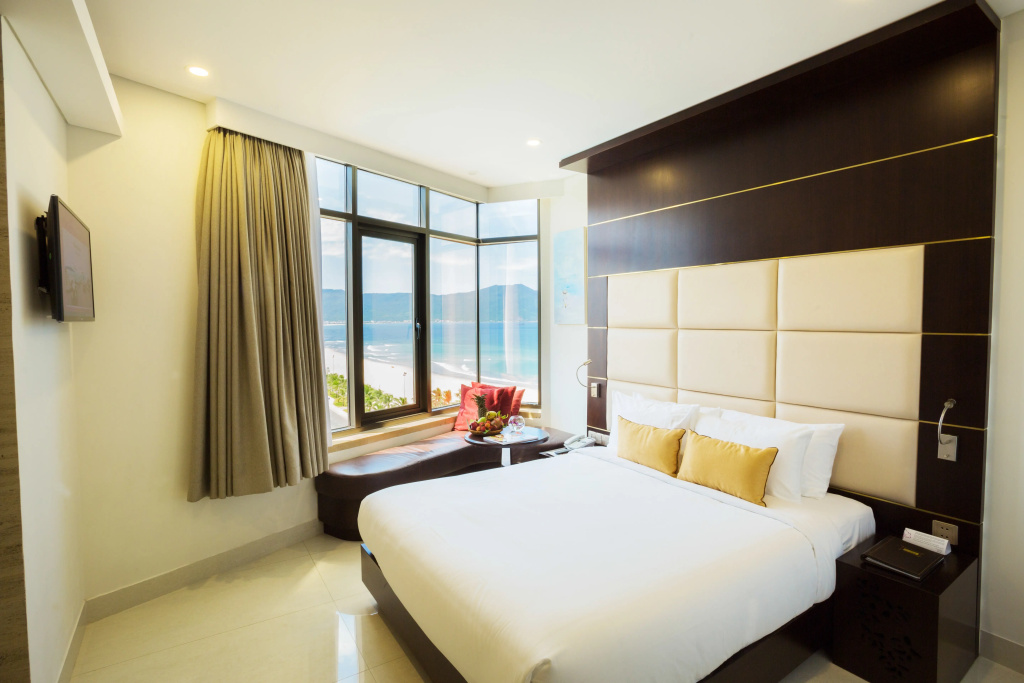 Holiday Beach Hotel Danang — фото