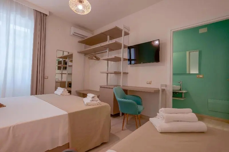 Classic Quadruple room with balcony