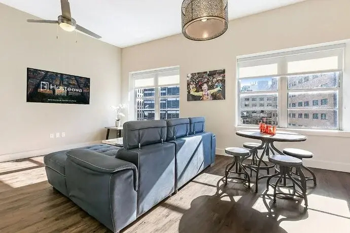Tasteful Condo Near French Quarter