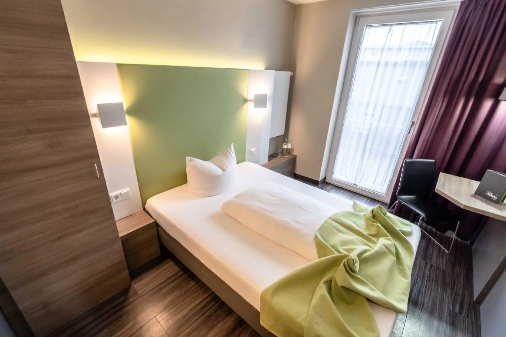 Standard Single room (single bed)
