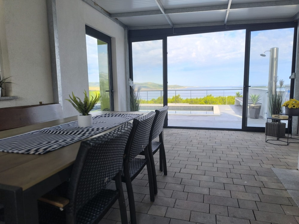 Villa Green Horizon With sea View