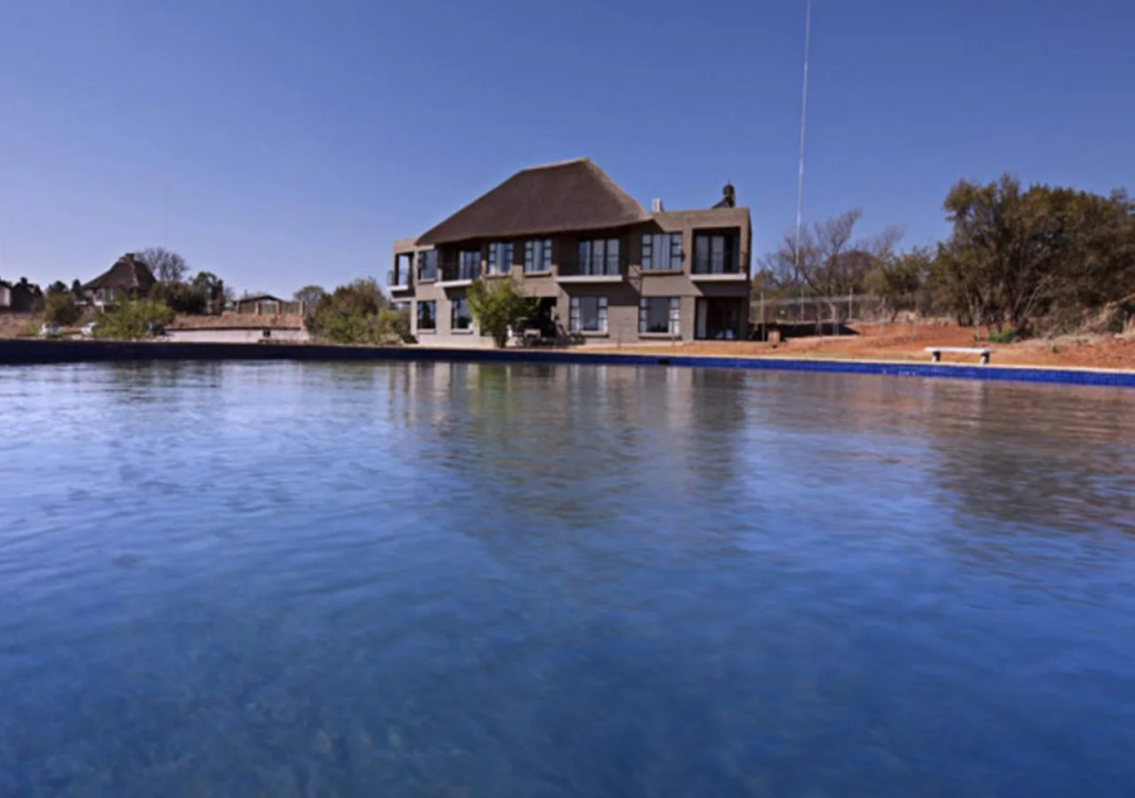 Beach & Waterfront