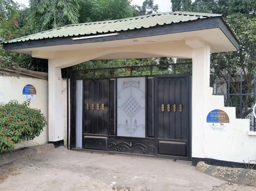 Airport Guesthouse