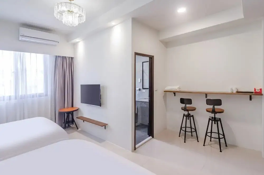 Standard Quadruple Family room