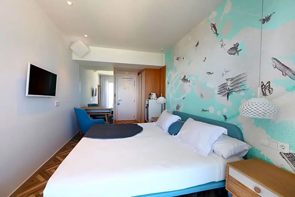 Standard Double room with balcony full double bed