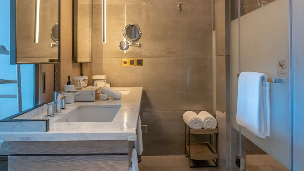 Vignette Collection HANGZHOU HUAXIA CENTER HOTEL by IHG — фото 1