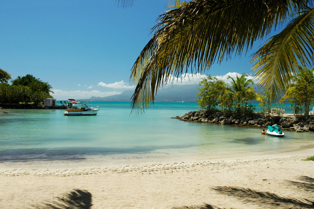 Beach & Waterfront