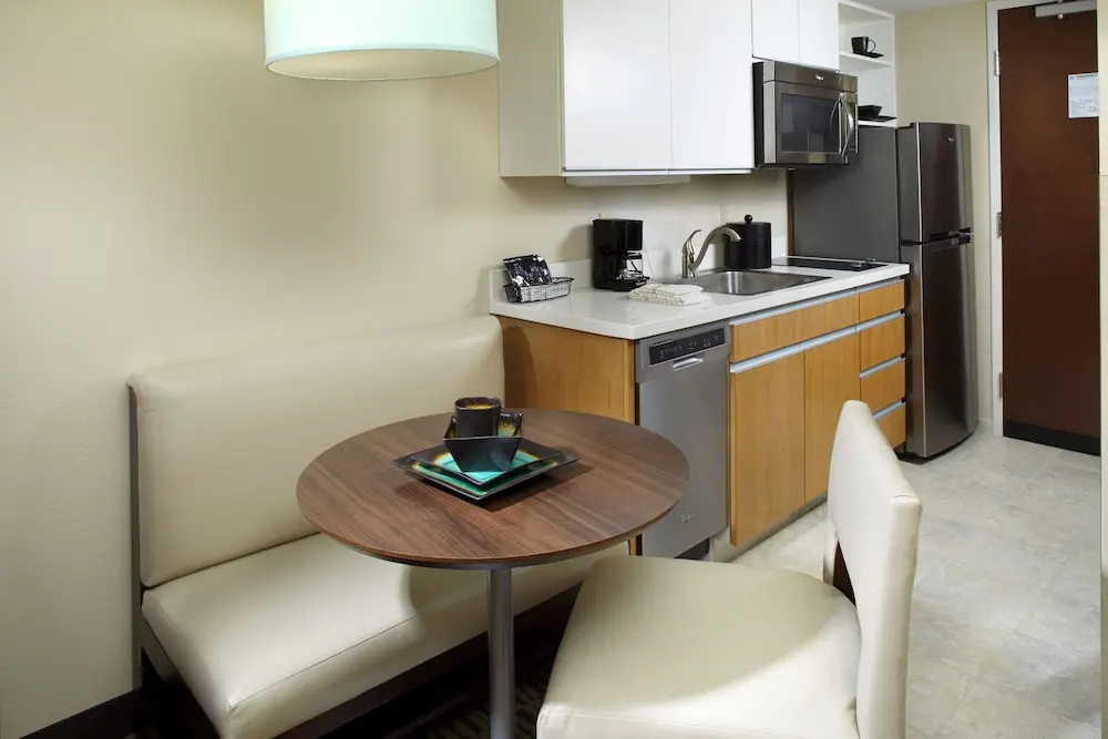 Hawthorn Extended Stay by Wyndham Saint Clairsville - Chambres