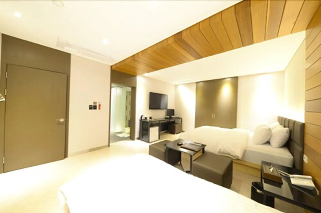 Lifestyle S Hotel — фото