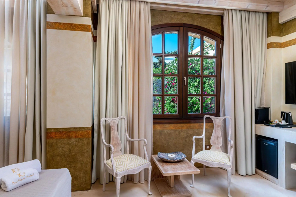 10GR Boutique Hotel and Wine Bar - фото 5