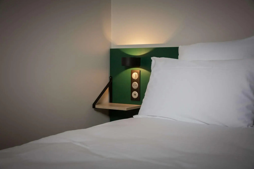 Best Western 11BAUER Paris Saint-Ouen — фото