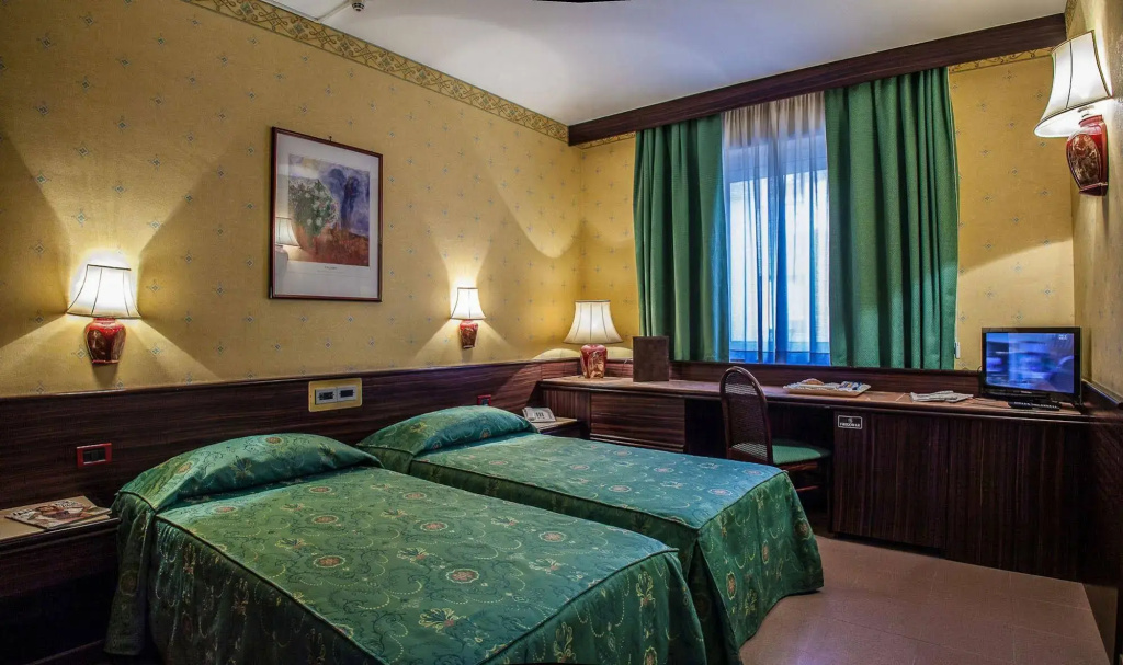 Hotel photo 7