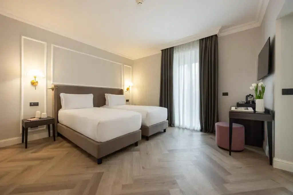 Superior Double room (full double bed)