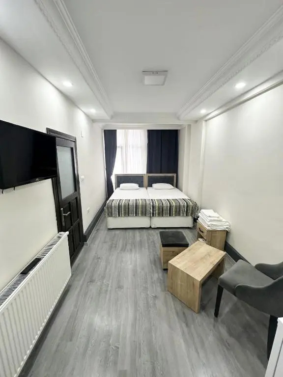Economy room