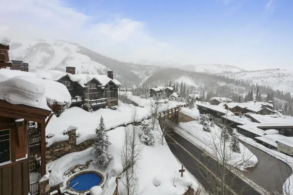 Grand Lodge - Three Bedroom Condo #401 - Ski-in/ski-out by Deer Valley Resort