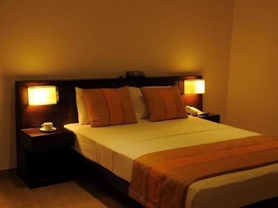 Oak Ray Regency Hotel