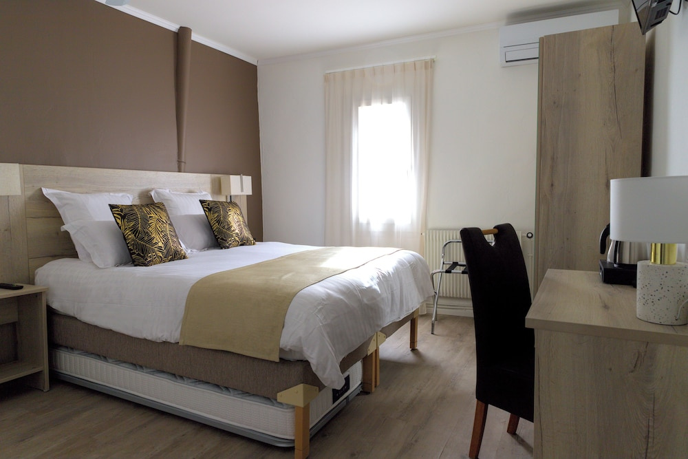 Hotel photo 13