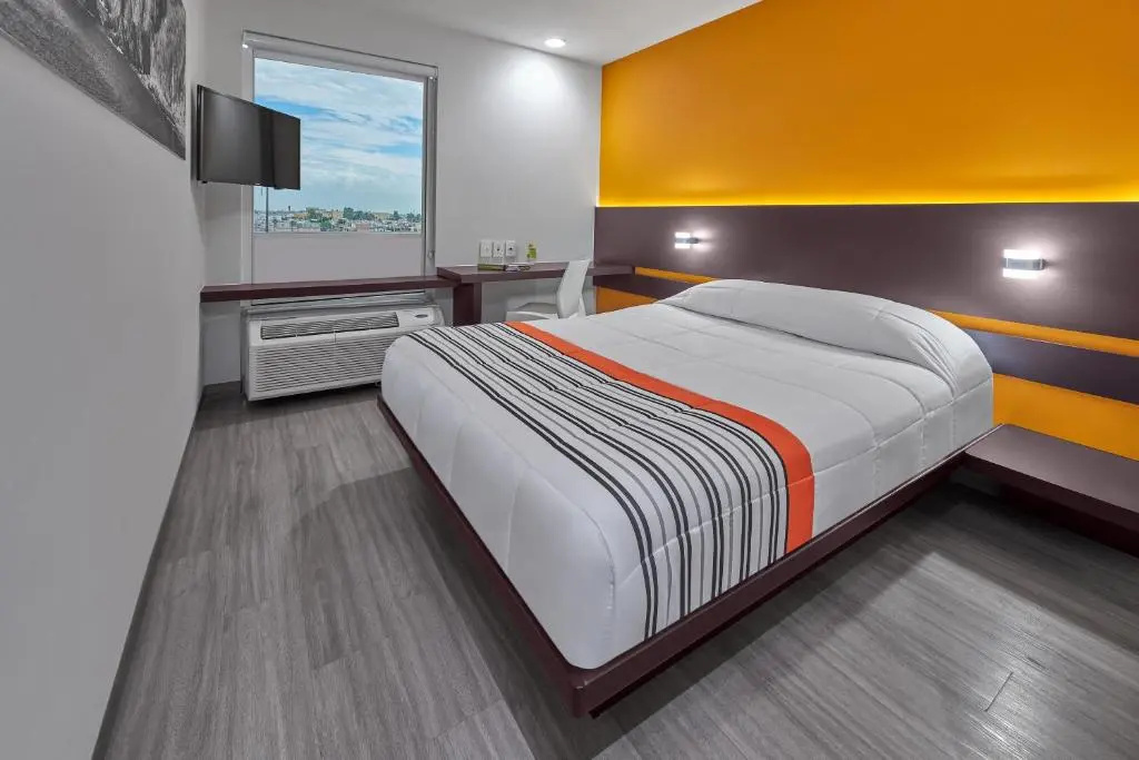 Double room (full double bed)