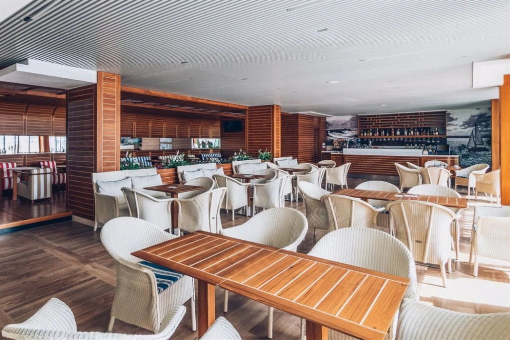 Carine Hotel Delfin - Général