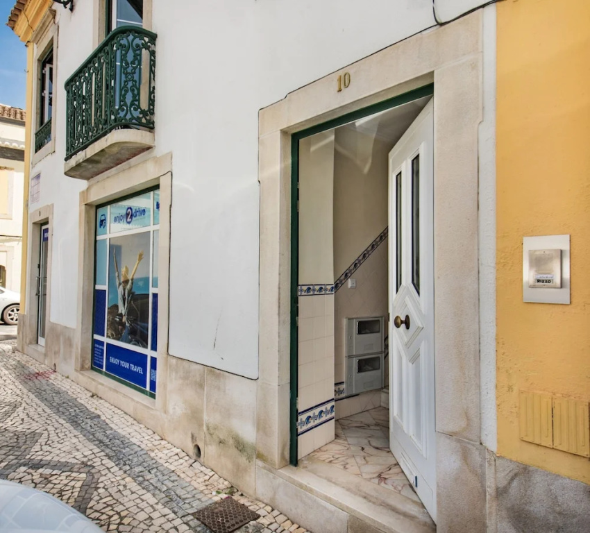 Casa Rizzo in Faro With 2 Bedrooms and 2 Bathrooms