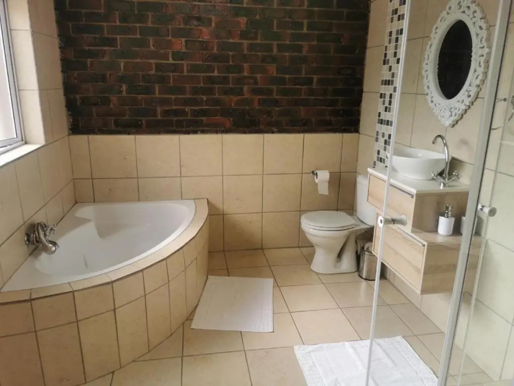 Standard Double room with garden view (full double bed)