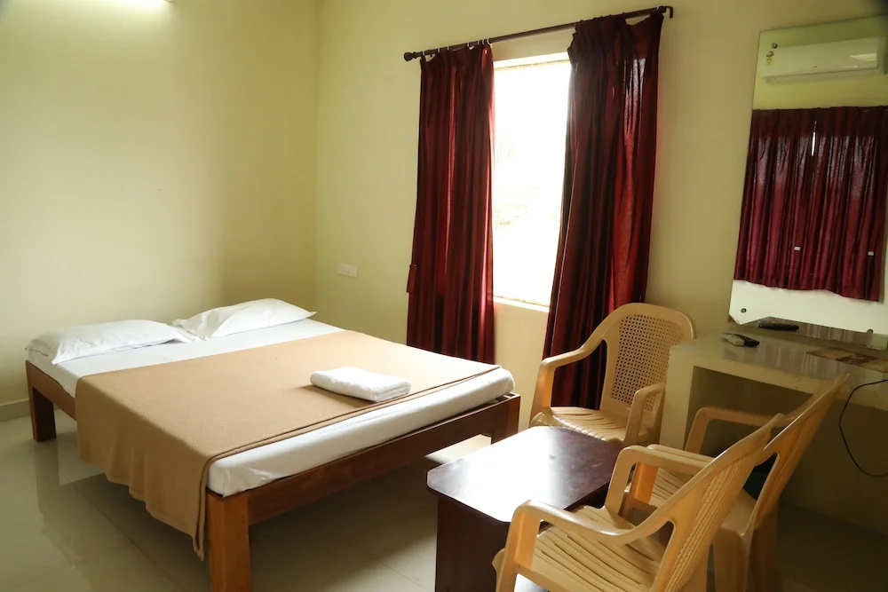 Executive Double room (full double bed)