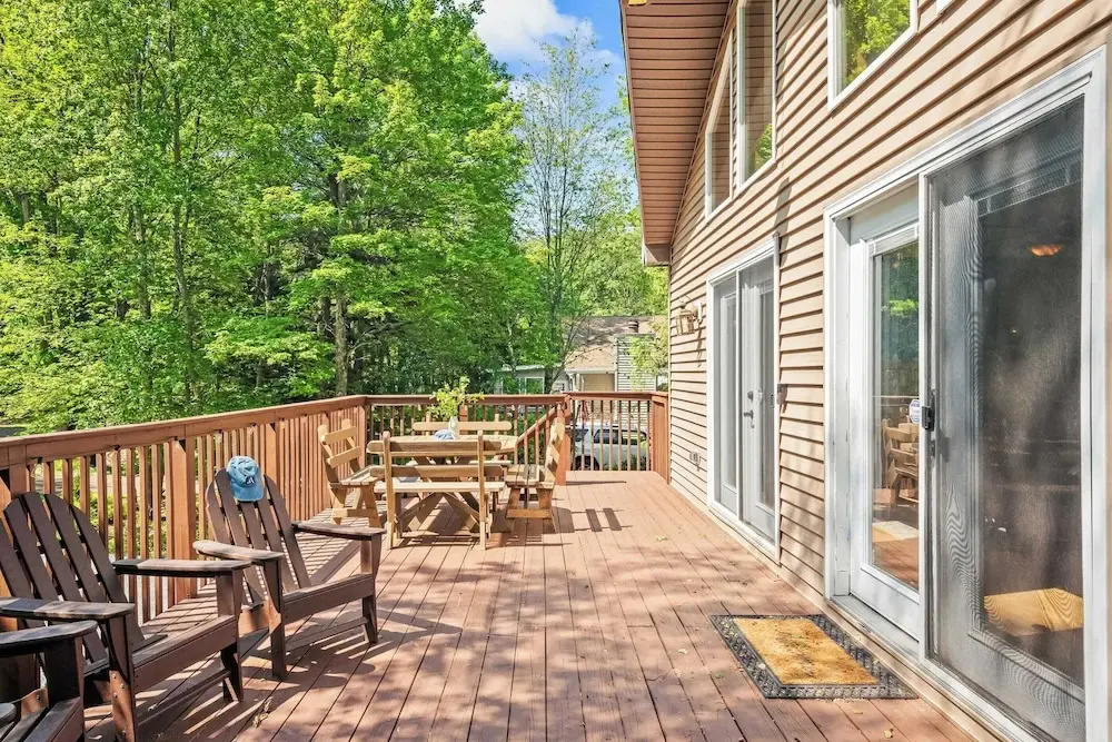 Mews Mountain House by Avantstay Walk to Beach, Hot Tub, Game Room