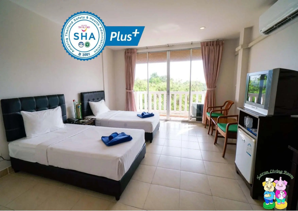 Karon Living Room - Chambres