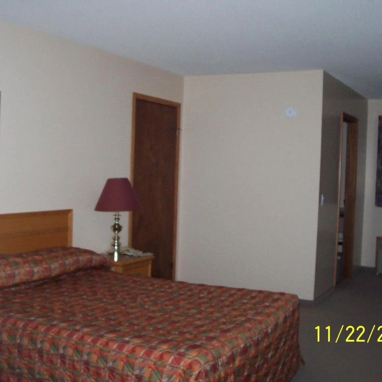 Model A Inn — 4