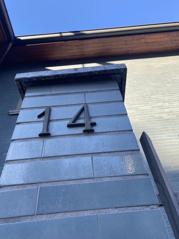 Newtown Hotel - Hostel