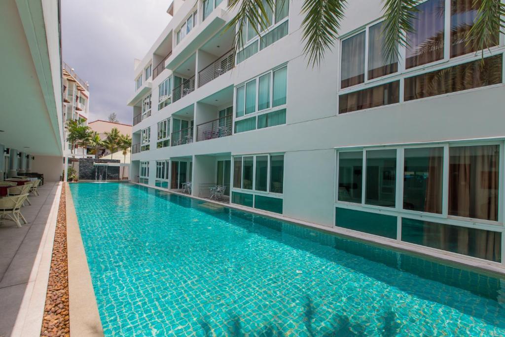 The Palms, Kamala Beach