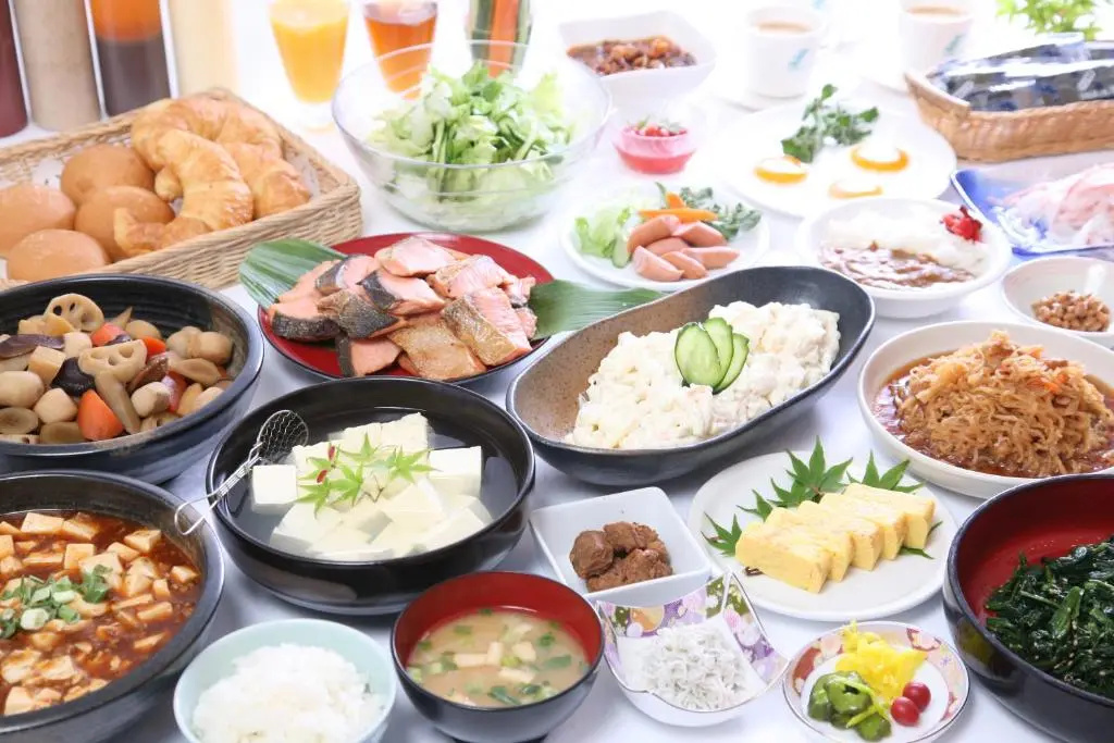 Food & Beverage