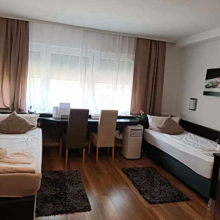 Standard Double room (twin beds)