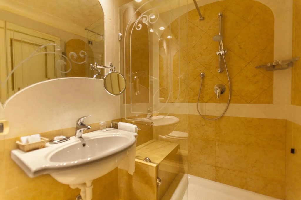Colomba D'Oro Hotel - Général